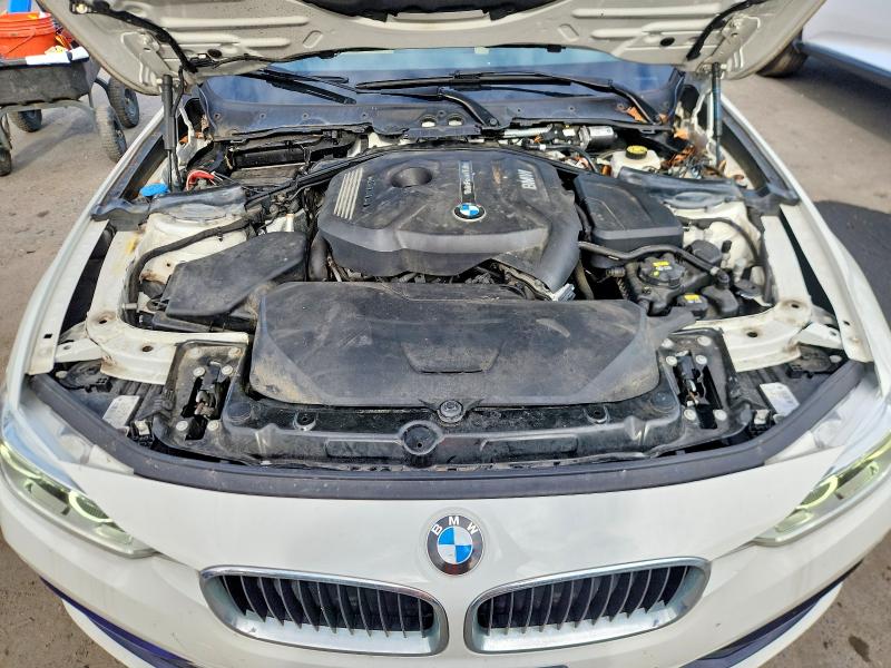 Foto 11 de la subasta – 2017 BMW 330 con VIN WBA8D9G33HNU64830