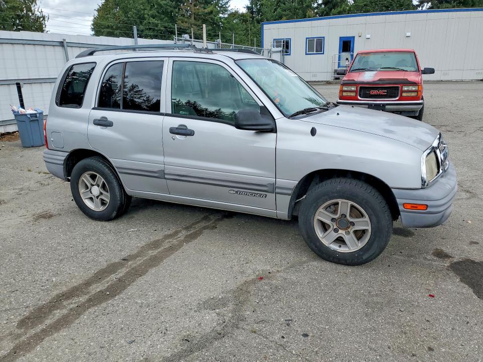 Photo 4 from auction – 2004 CHEVROLET TRACKER with VIN 2CNBE134546902229