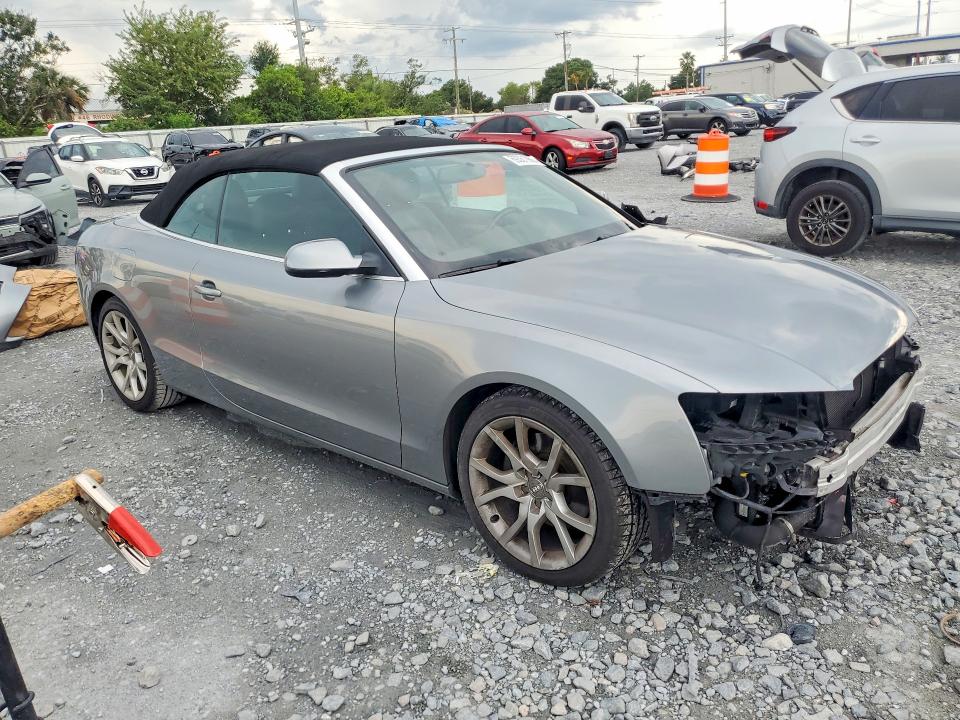Photo 4 from auction – 2011 AUDI A5 with VIN WAUAFAFHXBN002377