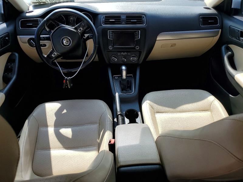 Photo 8 from auction – 2017 VOLKSWAGEN JETTA with VIN 3VWDB7AJ0HM266524