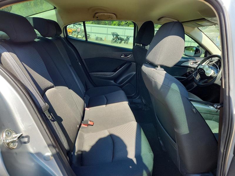 Photo 10 from auction – 2018 MAZDA 3 with VIN 3MZBN1U71JM258661