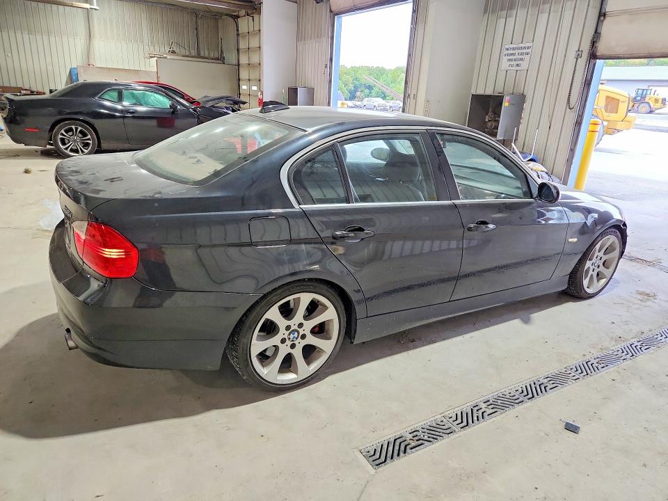 صورة رقم 3 من المزاد - 2008 BMW 335 مع VIN WBAVB73558P102572
