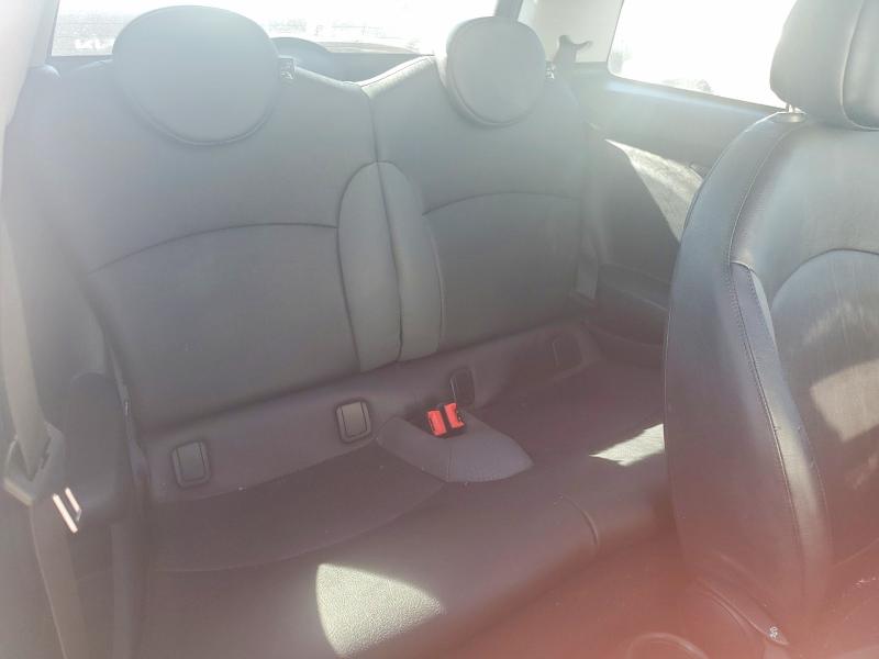 Photo 10 from auction – 2010 MINI COOPER with VIN WMWMF3C57ATZ65802