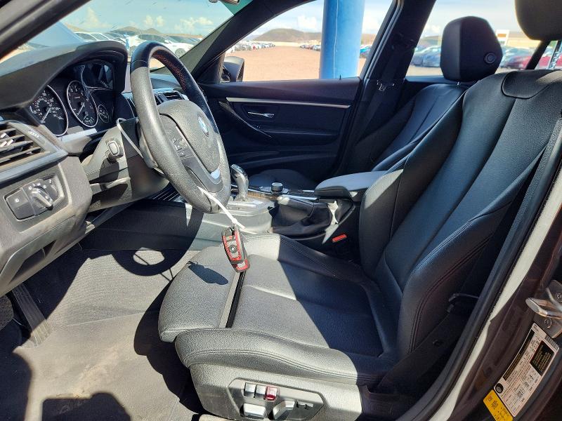 صورة رقم 7 من المزاد - 2016 BMW 328 مع VIN WBA8E9G57GNT46454
