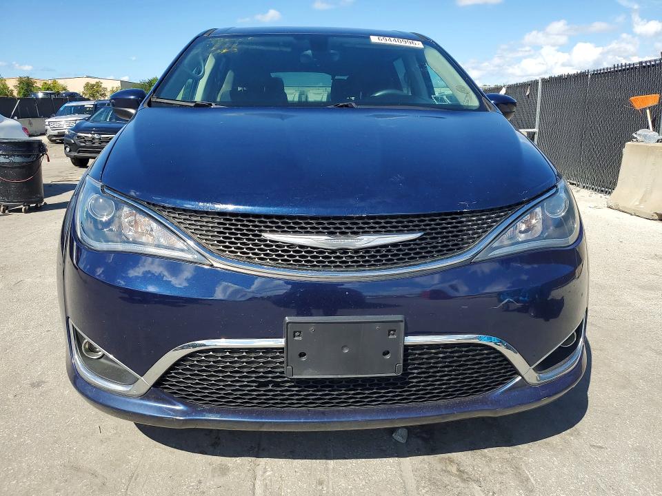 Photo 5 from auction – 2017 CHRYSLER PACIFICA with VIN 2C4RC1BG7HR788436