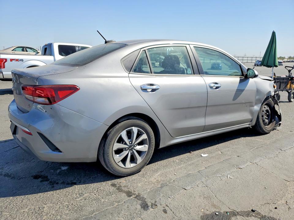 Снимка 3 от търг – 2021 KIA RIO с VIN 3KPA24AD2ME376431
