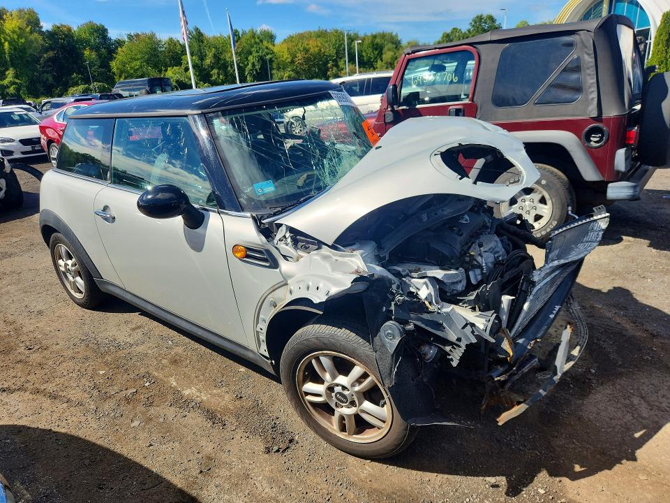 صورة رقم 4 من المزاد - 2012 MINI COOPER مع VIN WMWSU3C50CT369673