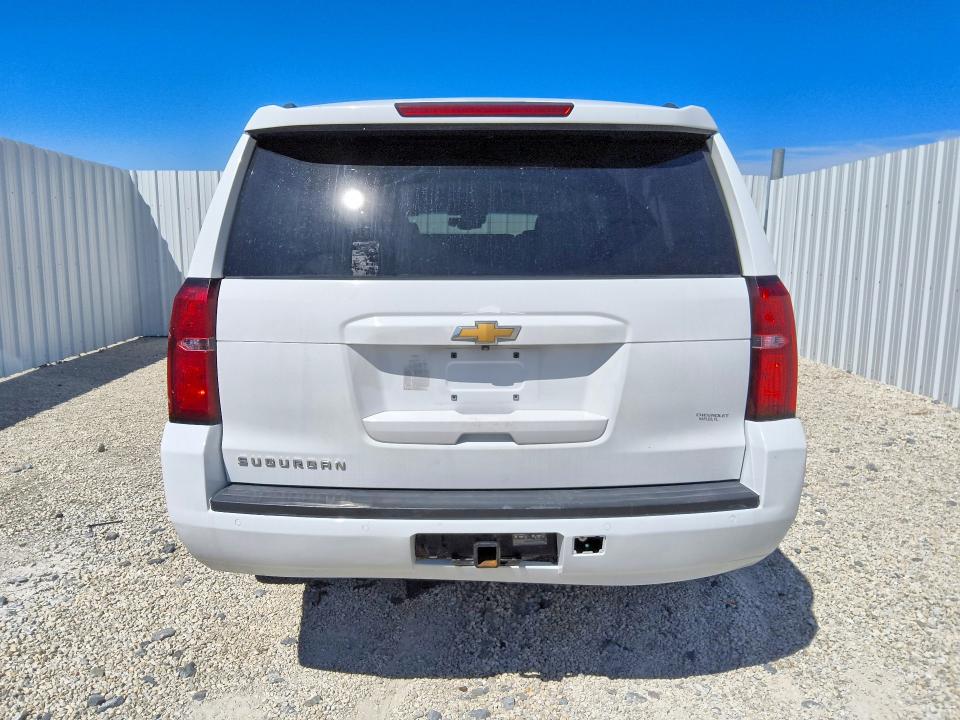 Photo 6 from auction – 2018 CHEVROLET SUBURBAN with VIN 1GNSCHKC0JR117460