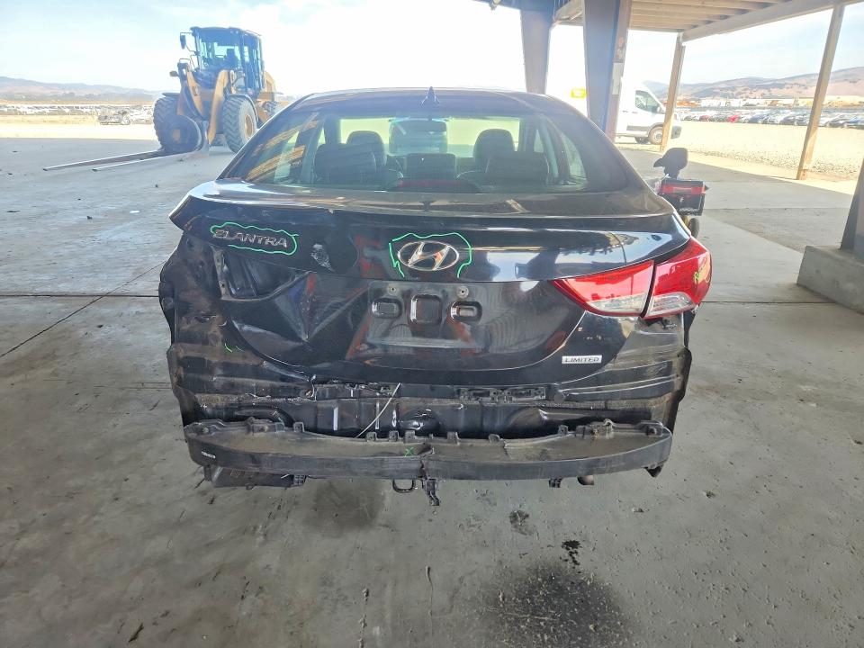 Photo 6 from auction – 2013 HYUNDAI ELANTRA with VIN KMHDH4AEXDU842298