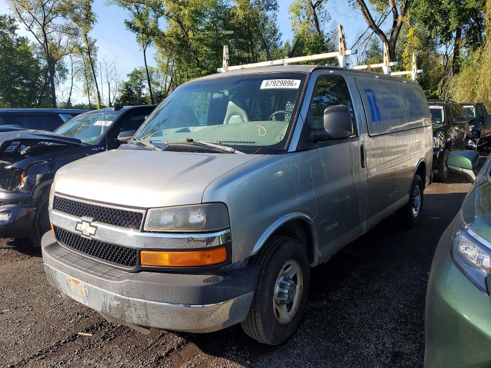 2004 CHEVROLET EXPRESS G2500 - Търг №67929896