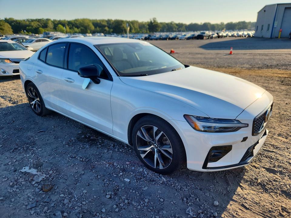 Photo 4 from auction – 2023 VOLVO S60 with VIN 7JRL12FK7PG251356