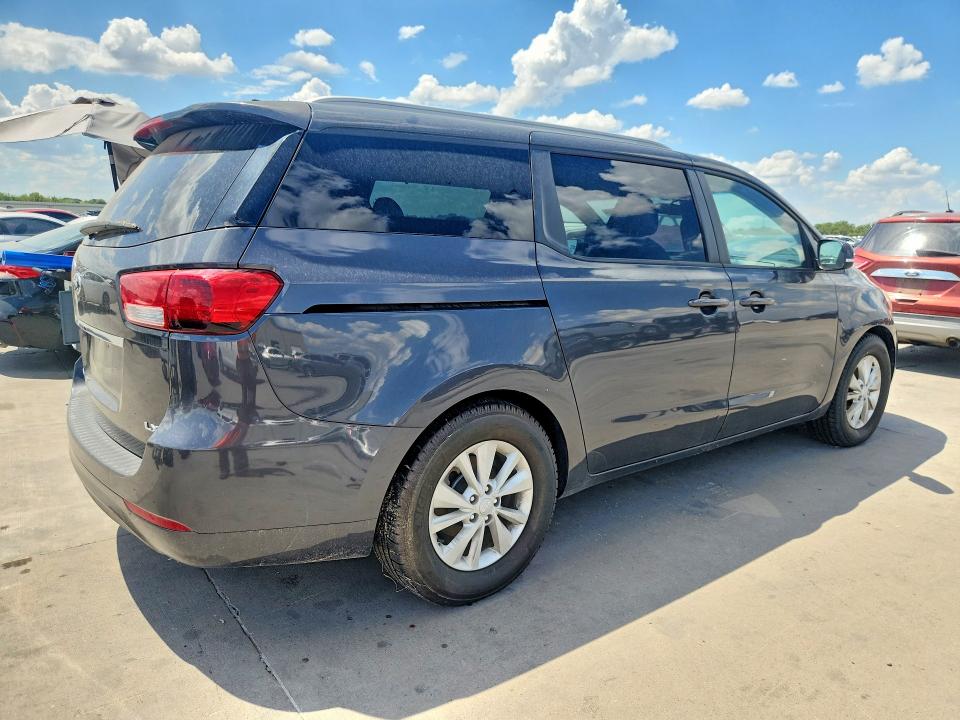 Photo 3 from auction – 2015 KIA SEDONA with VIN KNDMB5C14F6069471
