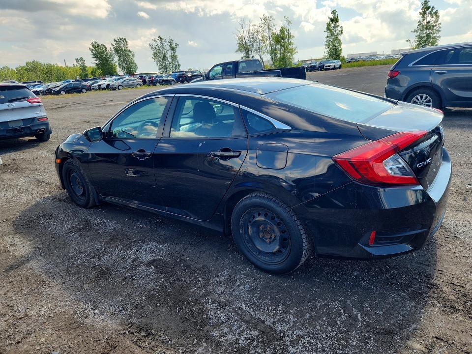 Photo 2 from auction – 2017 HONDA CIVIC with VIN 2HGFC2F57HH027432