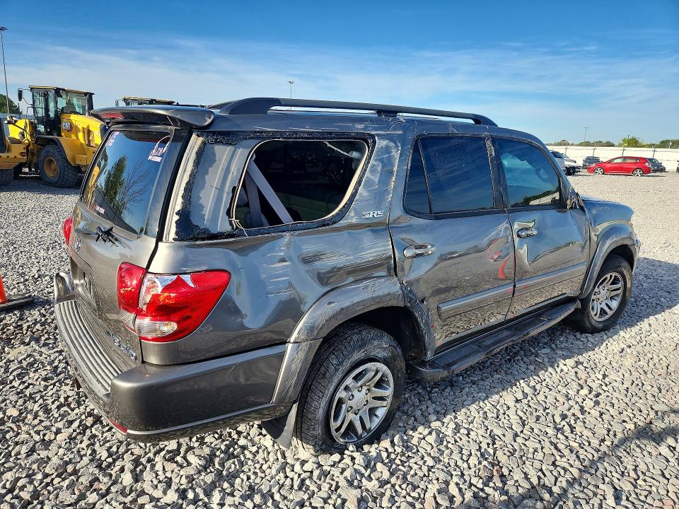 Photo 3 from auction – 2006 TOYOTA SEQUOIA with VIN 5TDBT44A76S262257