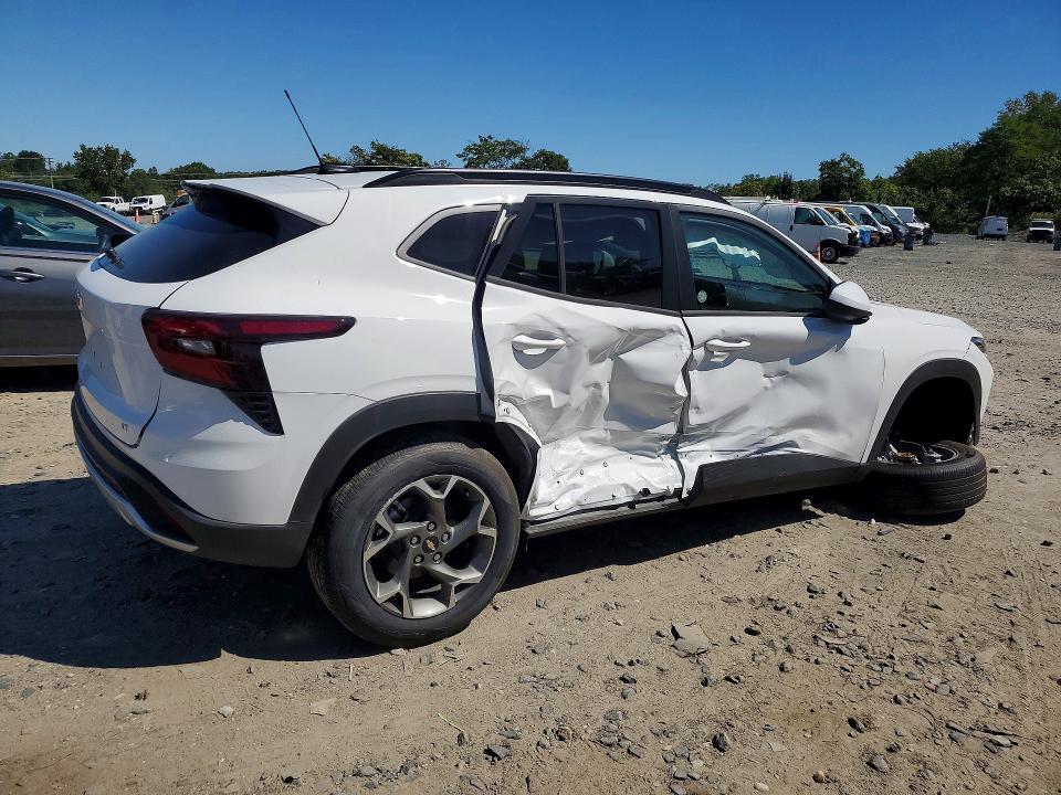 Photo 3 from auction – 2026 CHEVROLET TRAX with VIN KL77LHEP2TC139461