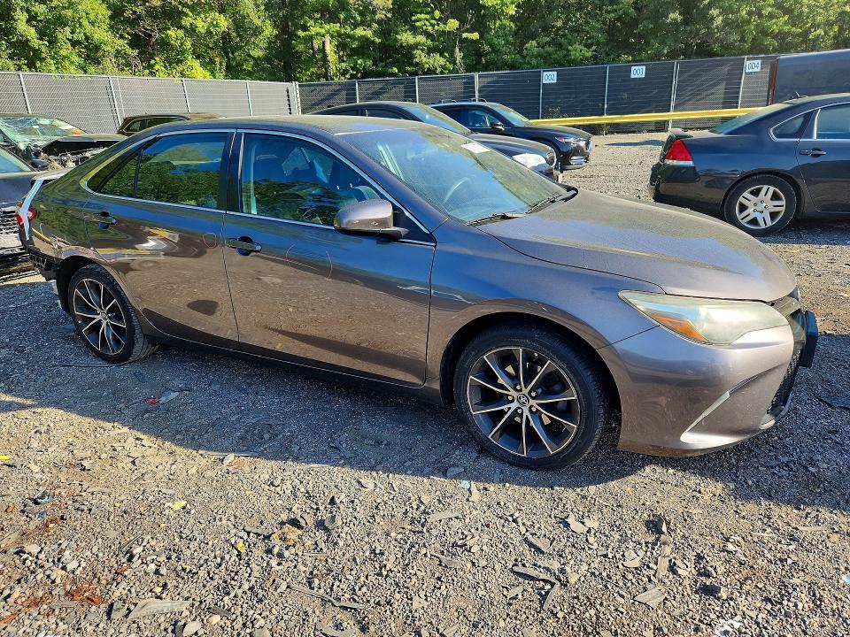Photo 4 from auction – 2015 TOYOTA CAMRY with VIN 4T1BF1FK0FU001877