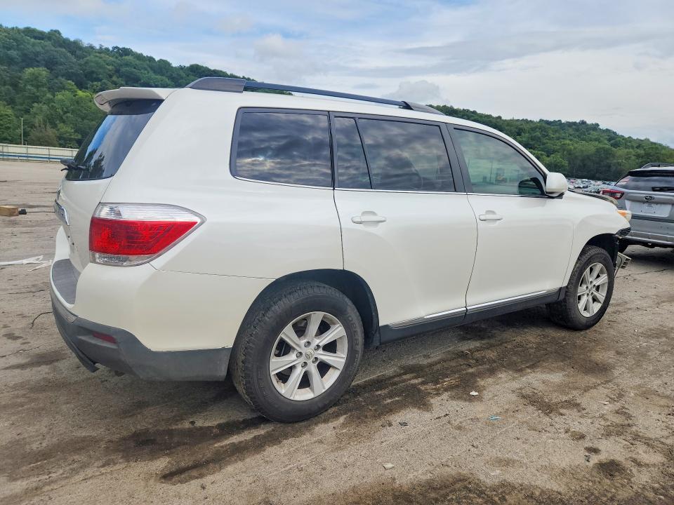 Photo 3 from auction – 2012 TOYOTA HIGHLANDER with VIN 5TDZA3EHXCS030175