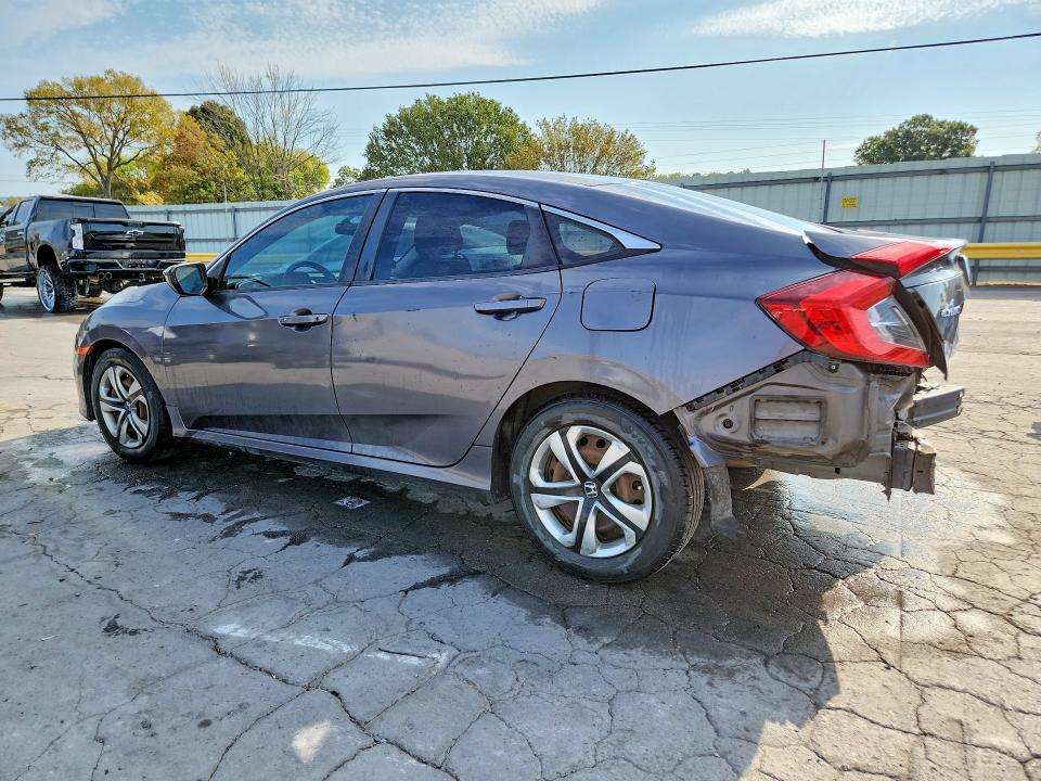 Снимка 2 от търг – 2016 HONDA CIVIC с VIN 19XFC2F50GE005281