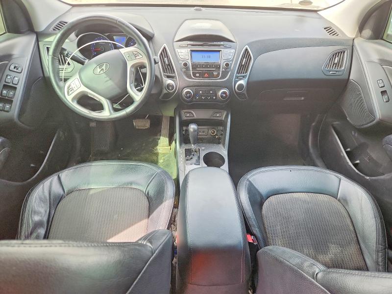 Photo 8 from auction – 2012 HYUNDAI TUCSON with VIN KM8JUCAC1CU430213