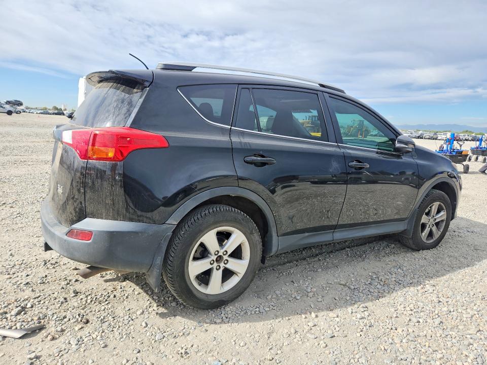 Photo 3 from auction – 2013 TOYOTA RAV4 with VIN 2T3RFREV5DW006862