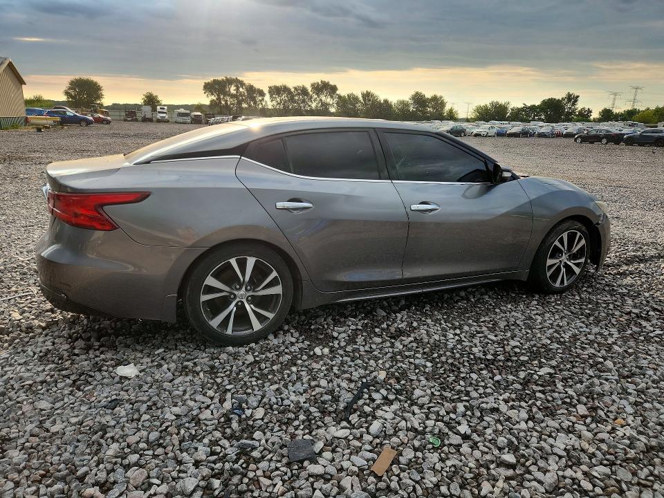 Photo 3 from auction – 2016 NISSAN MAXIMA with VIN 1N4AA6AP0GC447765