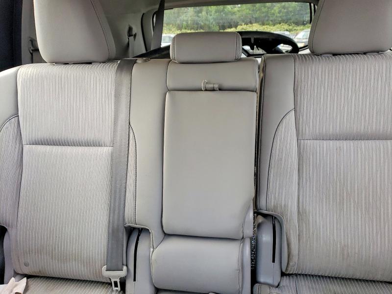 Photo 10 from auction – 2015 TOYOTA HIGHLANDER with VIN 5TDBKRFH1FS116687
