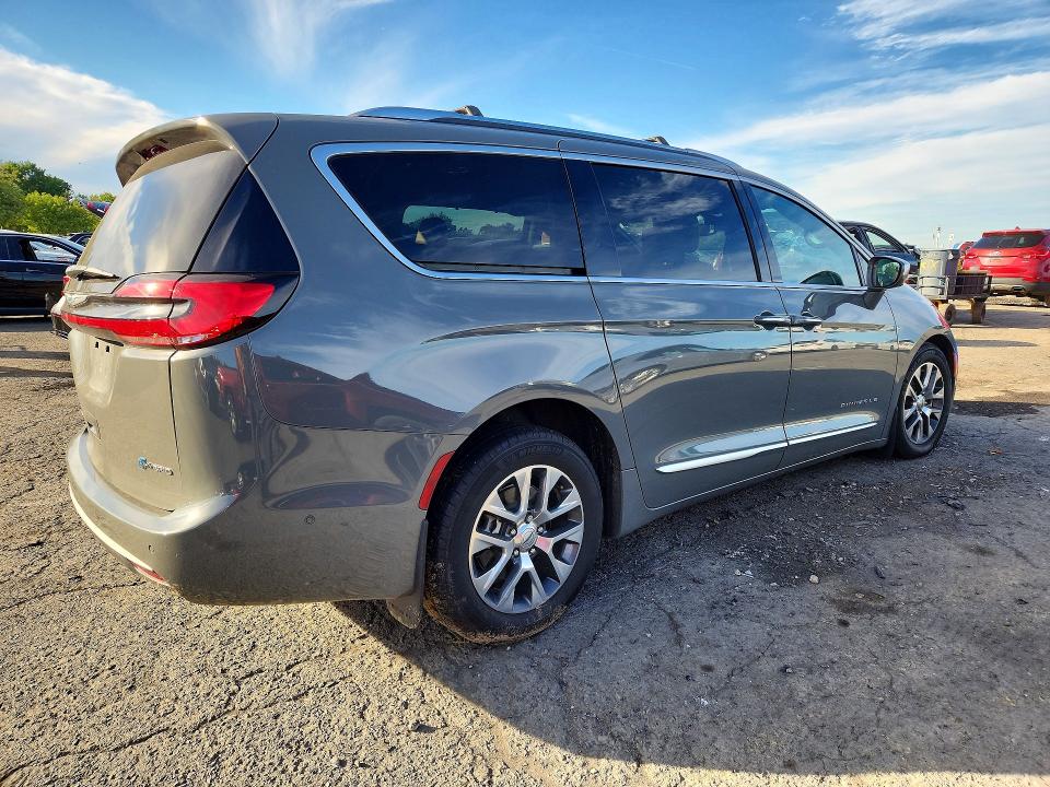 Фото 3 с аукциона – 2021 CHRYSLER PACIFICA с VIN 2C4RC1N78MR544252