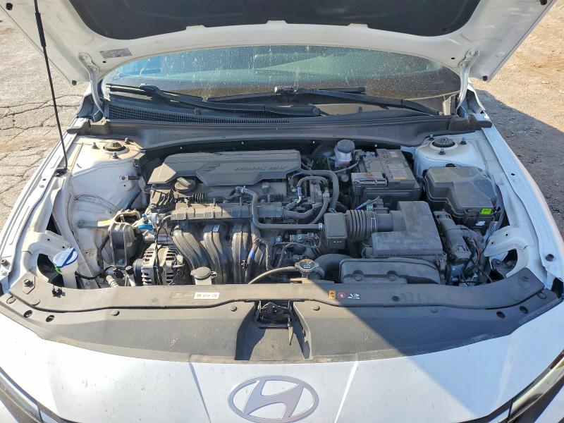 Снимка 11 от търг – 2025 HYUNDAI ELANTRA с VIN KMHLM4DG4SU959666