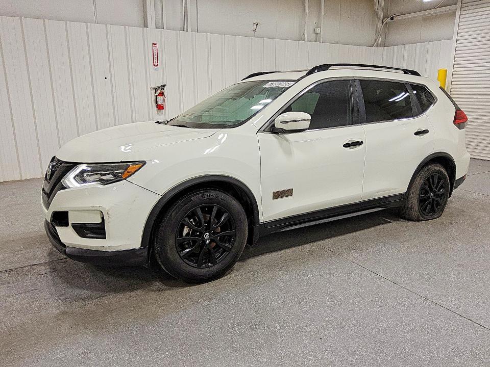 NISSAN ROGUE 2017 с VIN 5N1AT2MT6HC756160 - Снимка от търг
