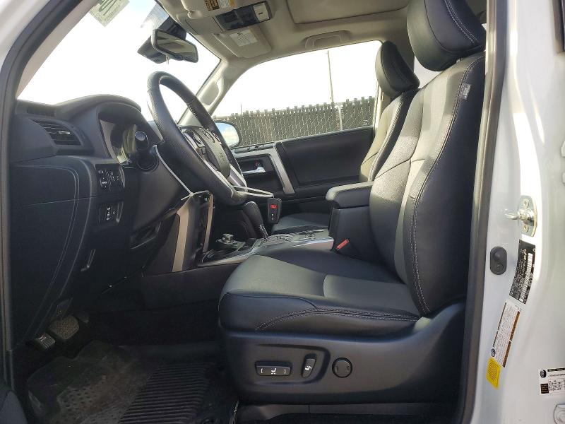 Photo 7 from auction – 2024 TOYOTA 4RUNNER with VIN JTENU5JR4R6277034
