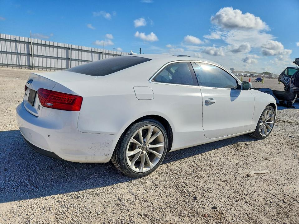 Фото 3 с аукциона – 2013 AUDI A5 с VIN WAULFAFR2DA002370
