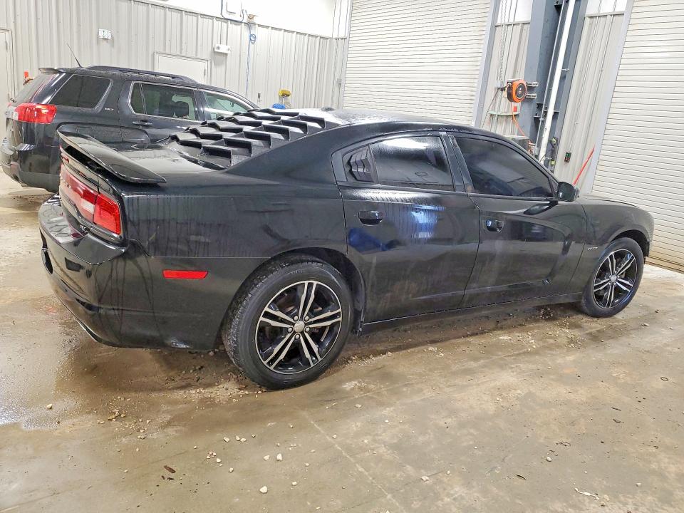 Photo 3 from auction – 2013 DODGE CHARGER with VIN 2C3CDXDT5DH613915