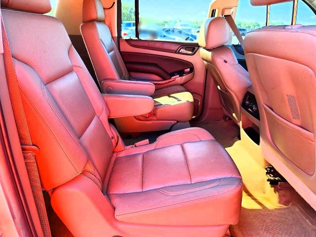 Снимка 11 от търг – 2015 CHEVROLET SUBURBAN с VIN 1GNSKKKC6FR233866