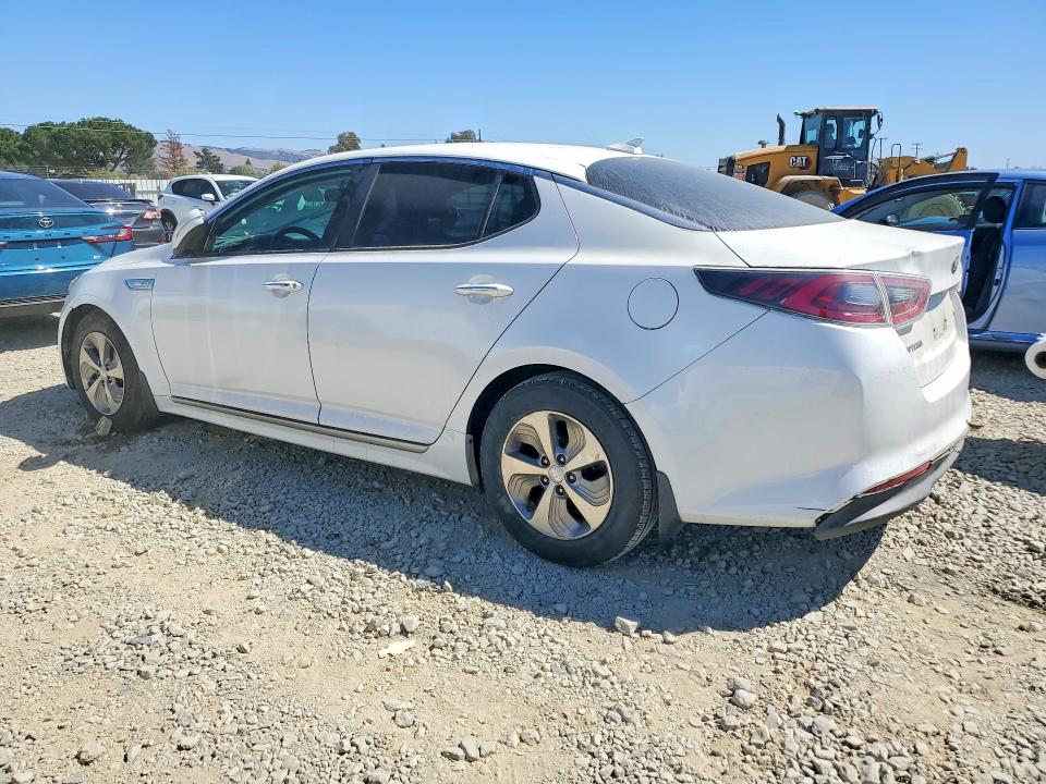 Photo 2 from auction – 2016 KIA OPTIMA with VIN KNAGM4AD2G5095974