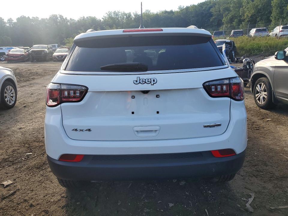 Снимка 6 от търг – 2023 JEEP COMPASS с VIN 3C4NJDFNXPT545598
