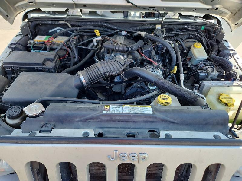 Photo 12 from auction – 2009 JEEP WRANGLER UNLIMITED with VIN 1J4GB39129L742847