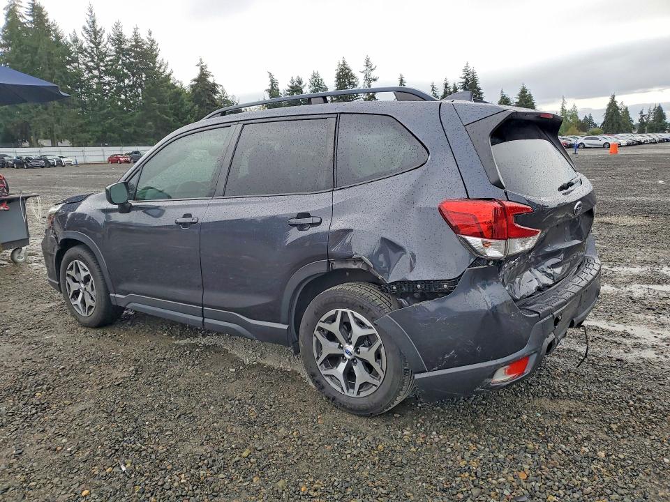 Photo 2 from auction – 2019 SUBARU FORESTER with VIN JF2SKAECXKH419538