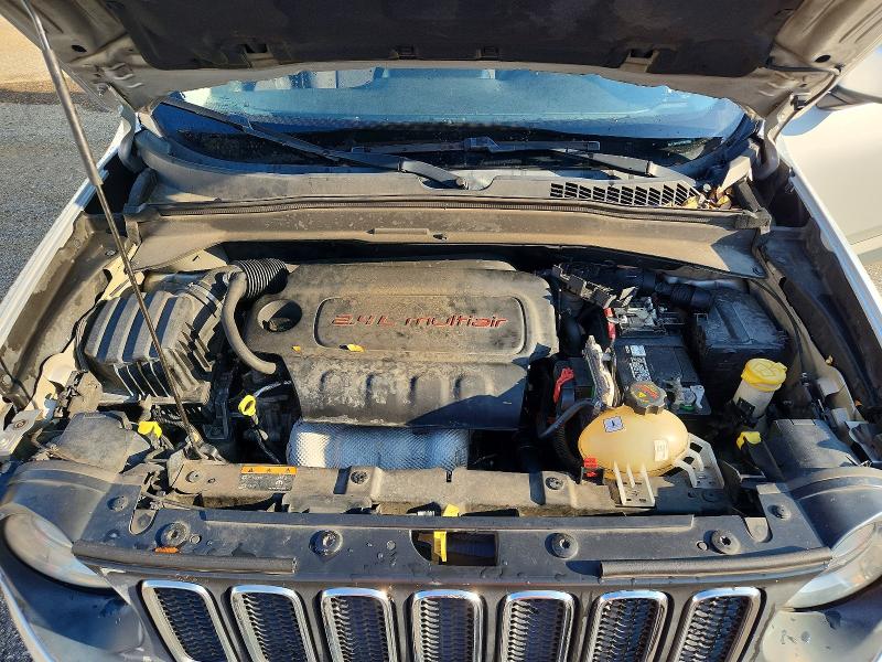 Photo 12 from auction – 2016 JEEP RENEGADE with VIN ZACCJBBT0GPD01983