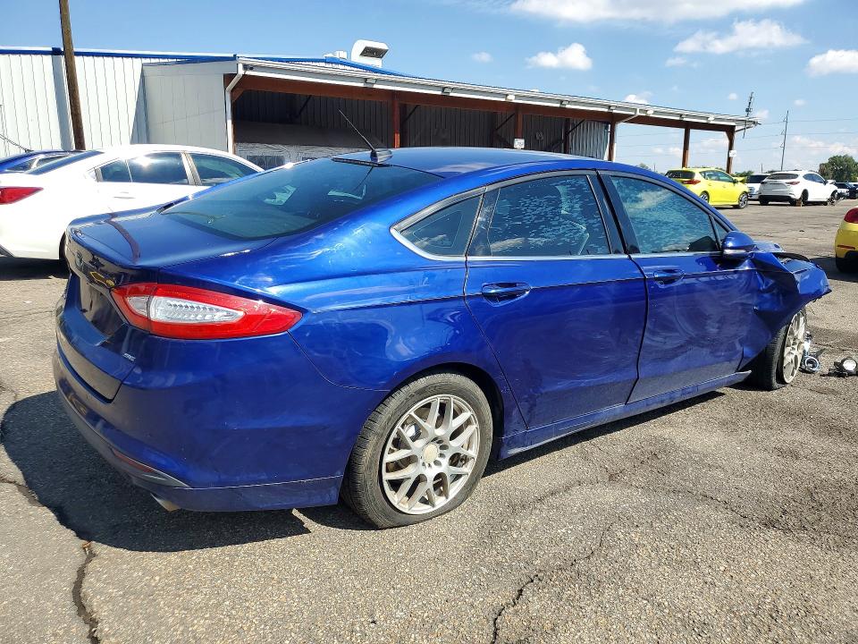 Zdjęcie 3 z aukcji – 2016 FORD FUSION z VIN 3FA6P0H70GR385728