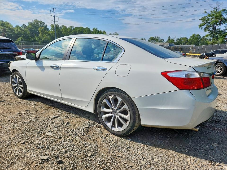 Photo 2 from auction – 2014 HONDA ACCORD with VIN 1HGCR2F50EA278577