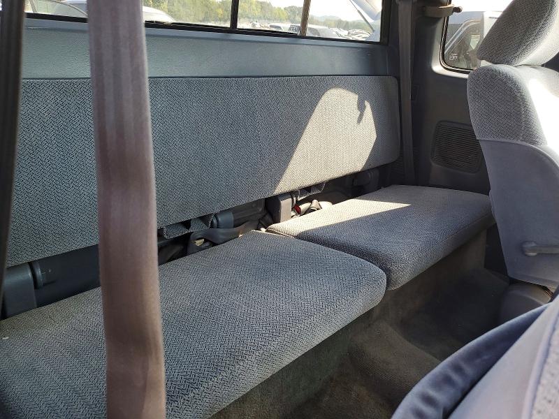 Photo 10 from auction – 1998 TOYOTA T100 with VIN JT4UN24D0W0052877