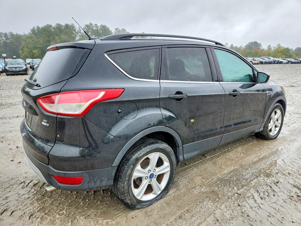 Zdjęcie 3 z aukcji – 2015 FORD ESCAPE z VIN 1FMCU9GXXFUB86670
