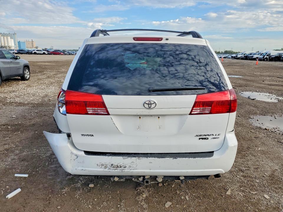 Photo 6 from auction – 2005 TOYOTA SIENNA with VIN 5TDBA23C55S046290