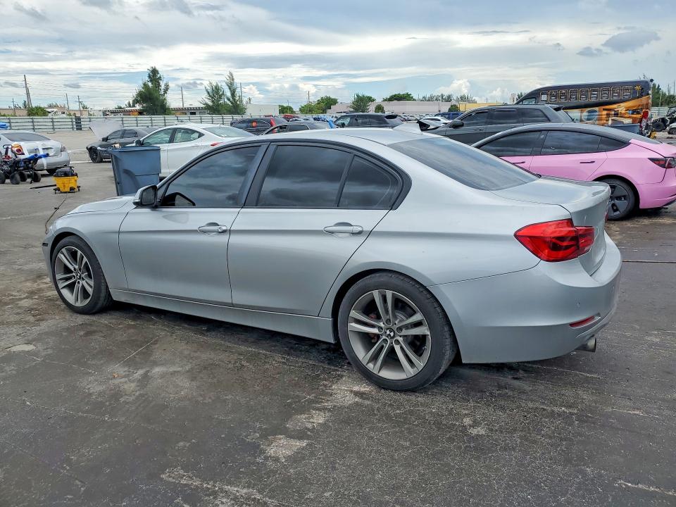 Foto 2 de la subasta – 2016 BMW 320 con VIN WBA8E5G51GNT94668