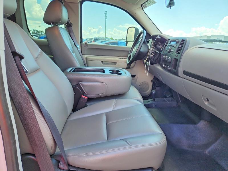 Photo 10 from auction – 2011 CHEVROLET SILVERADO with VIN 1GC2KVCG5BZ465493