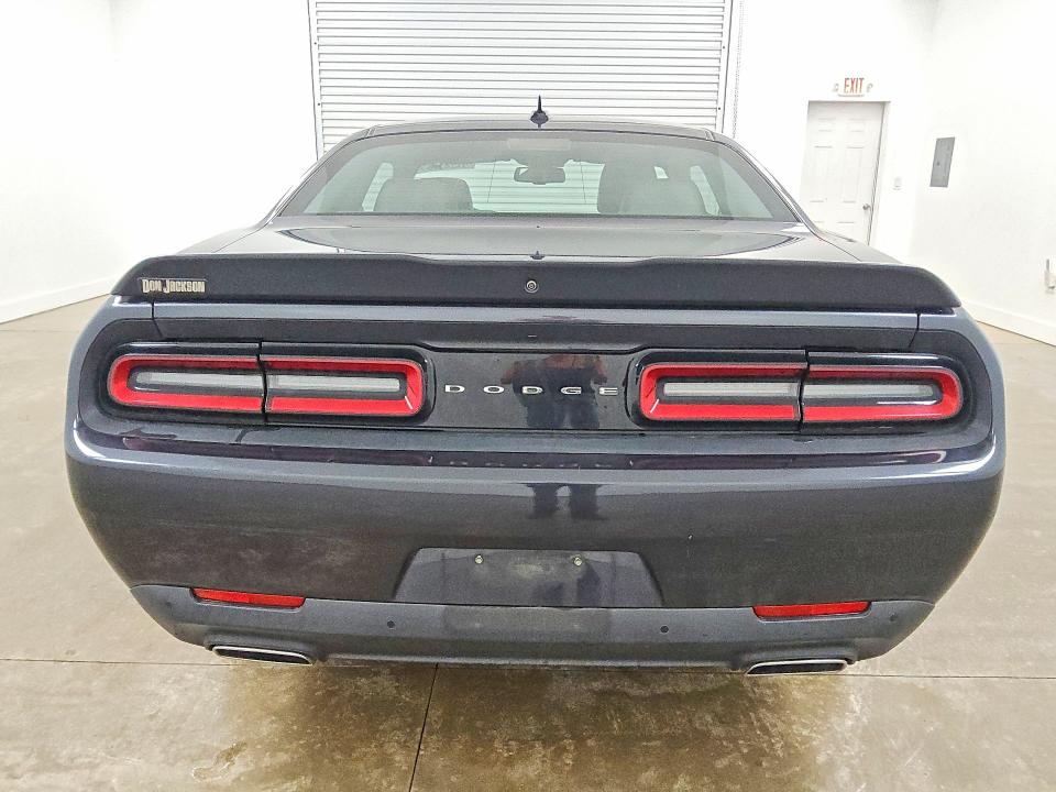 Photo 6 from auction – 2018 DODGE CHALLENGER with VIN 2C3CDZAG1JH339322