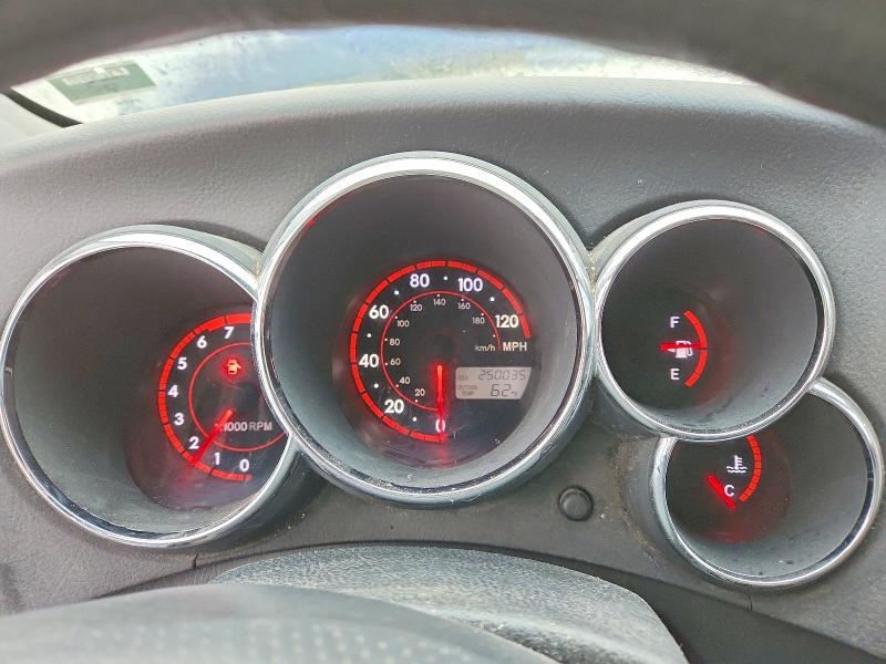 Photo 9 from auction – 2008 PONTIAC VIBE with VIN 5Y2SL65808Z420995