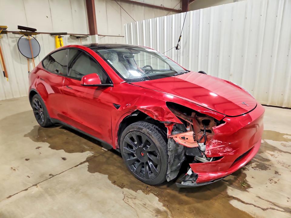 Photo 4 from auction – 2023 TESLA MODEL Y with VIN 7SAYGDEE8PA144465