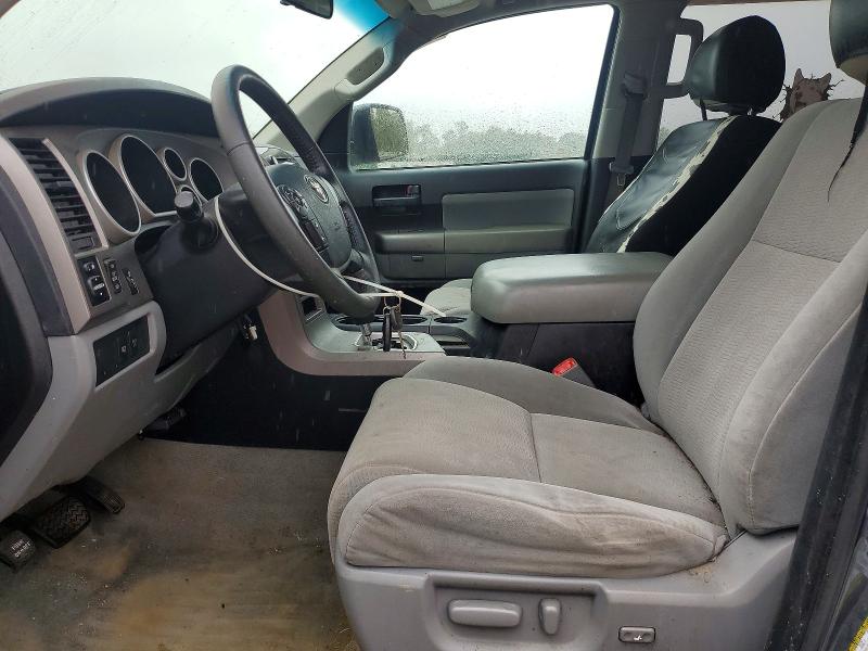 Photo 7 from auction – 2010 TOYOTA SEQUOIA with VIN 5TDBY5G1XAS030179