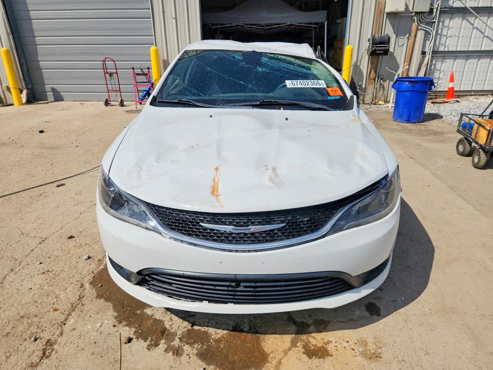 Photo 5 from auction – 2016 CHRYSLER 200 with VIN 1C3CCCFB0GN191421